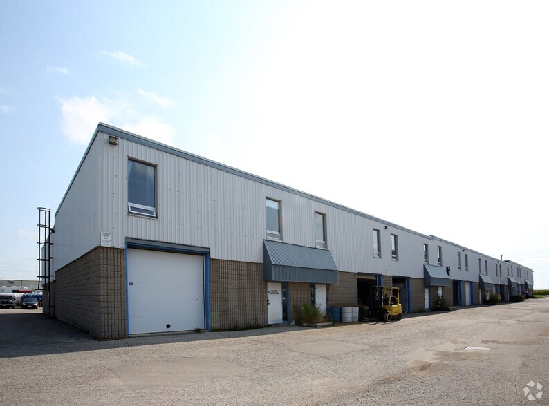 More Photos Of 1033 Pattullo Ave, Woodstock Industrial For Lease