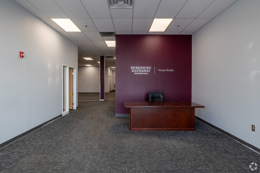 More Photos Of 175 Amherst St, Nashua Freestanding For Lease