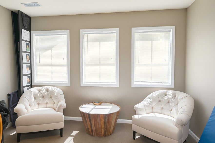 More Photos Of 277 Willbrook Blvd, Pawleys Island Office For Sale