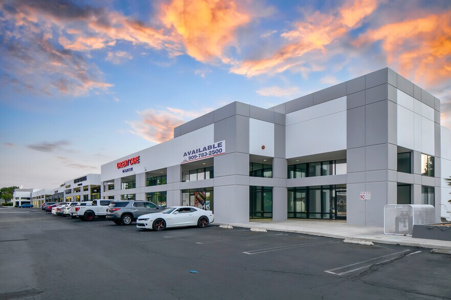 More Photos Of 12332-12424 Hesperia Rd, Victorville Unknown For Lease