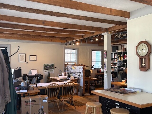 More Photos Of 81 Central St, Woodstock Office For Lease