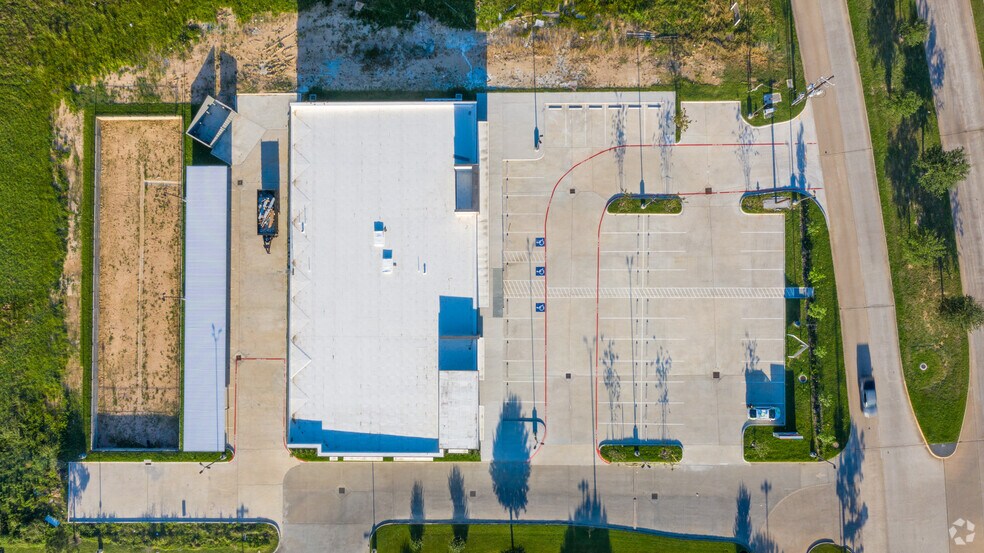 More Photos Of 17823 Longenbaugh Dr, Cypress Storefront For Lease