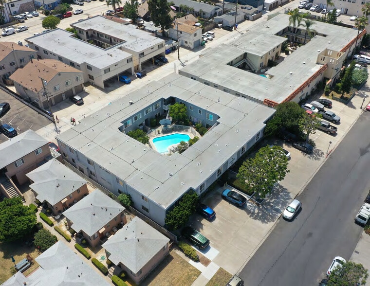 More Photos Of 4935 Niagara Ave, San Diego Apartments For Sale