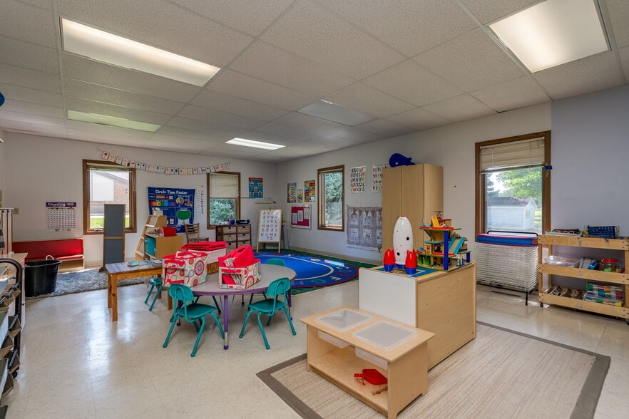 More Photos Of 1500 Edgewood Blvd, North Mankato Schools For Sale