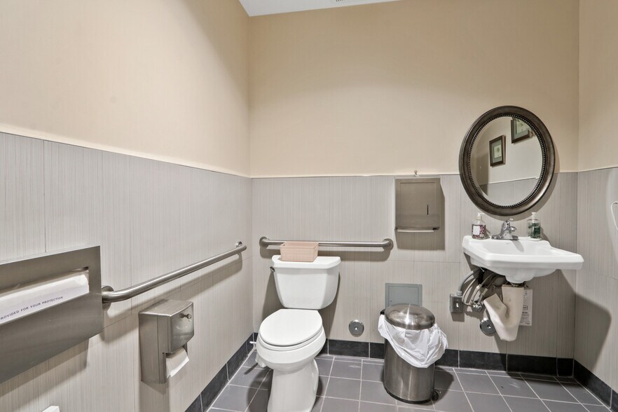 More Photos Of 3222-3256 Sepulveda Blvd, Torrance Medical For Sale