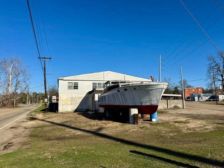 More Photos Of 306 Upper Kingston Rd, Prattville Industrial For Sale