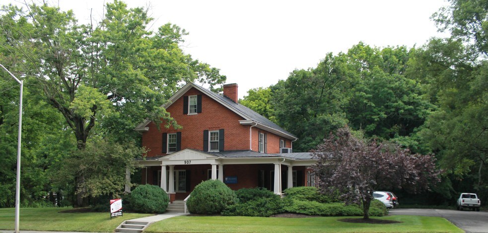 Primary Photo Of 907 S Main St, Blacksburg Office Residential For Lease