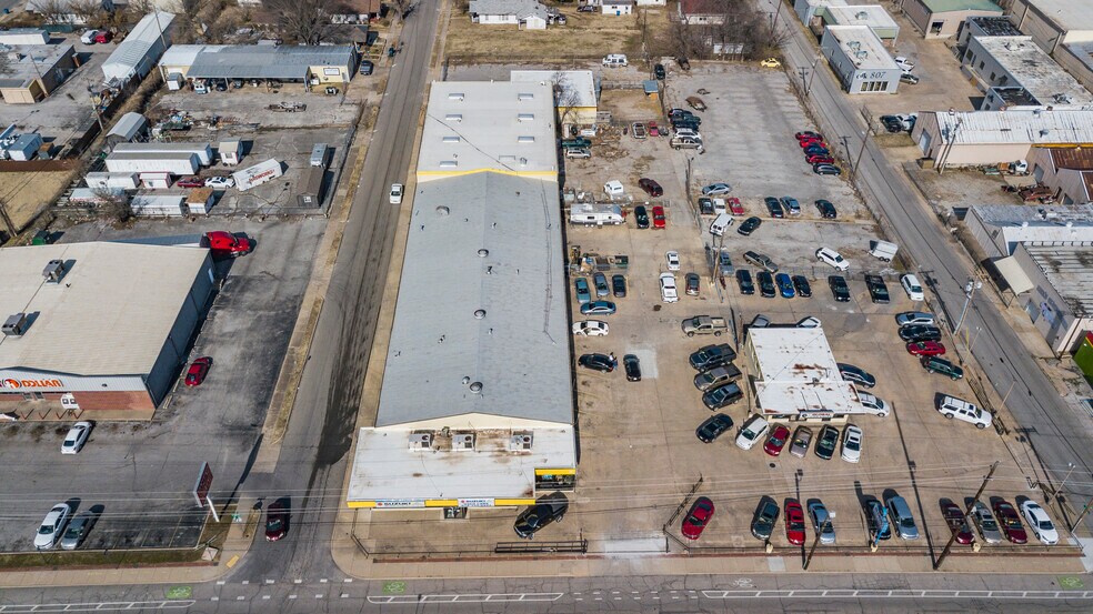 More Photos Of 2007-2015 E 11th St, Tulsa Auto Dealership For Sale