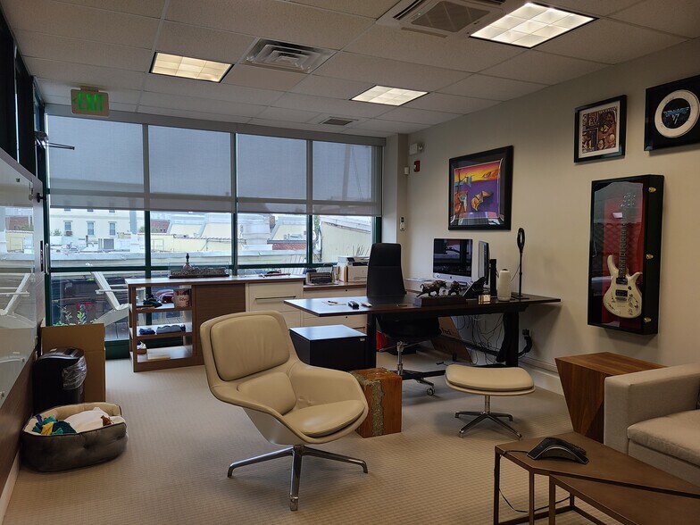 More Photos Of 30 Maple St, Summit Office For Lease