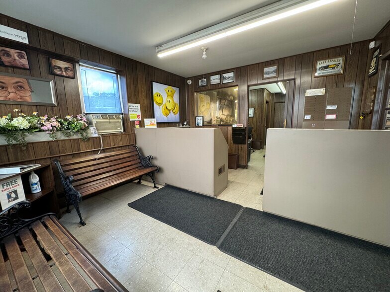 More Photos Of 937 Joyce Kilmer Ave, New Brunswick Auto Repair For Sale