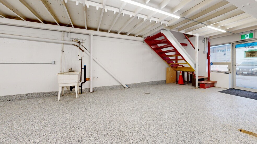 More Photos Of 1333 Boundary Rd, Oshawa Service For Lease