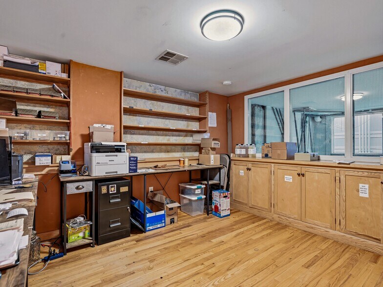 More Photos Of 32 Broadway St, Asheville Storefront Retail Residential For Sale