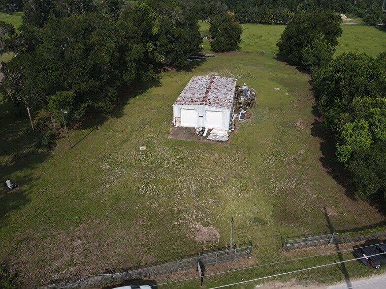 More Photos Of 16415 14th st, Dade City General Retail For Sale