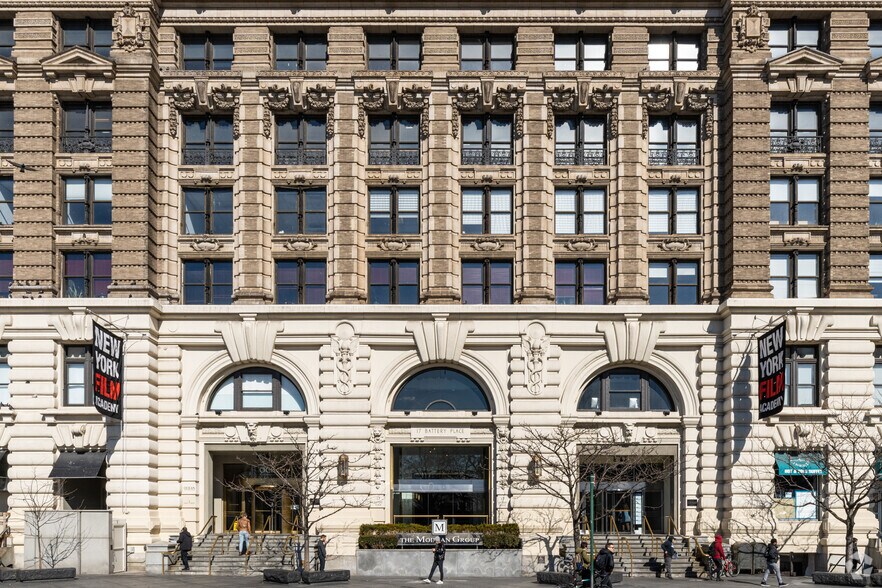 More Photos Of 17 Battery Place, New York Office For Sale