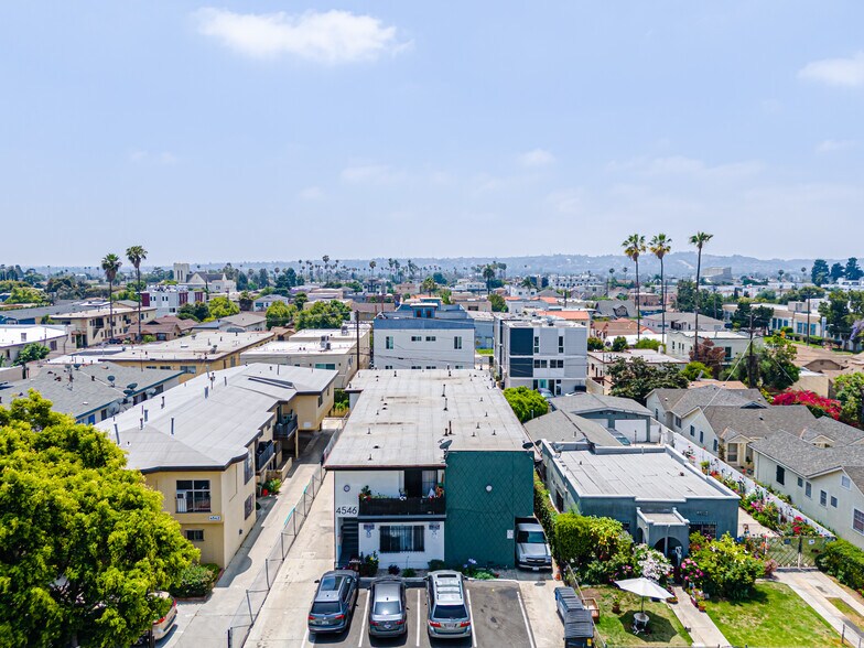 More Photos Of 4546 W 17th St, Los Angeles Apartments For Sale