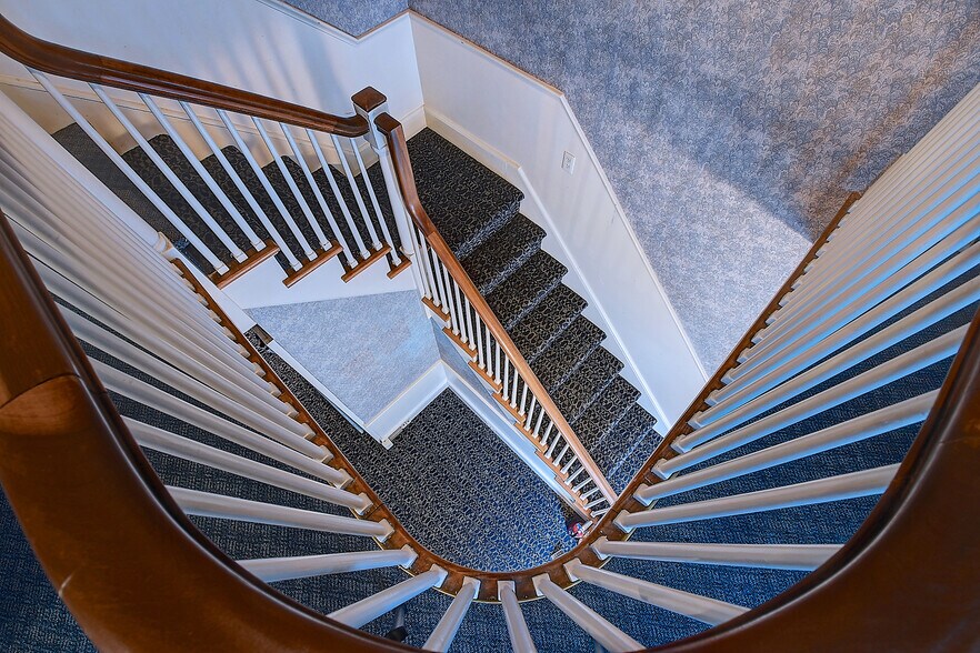 More Photos Of 201 Meadow St, Naugatuck Office For Sale