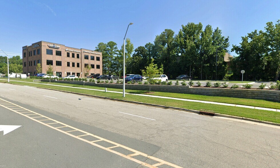 More Photos Of 101 Redford Place Dr, Rolesville Medical For Lease
