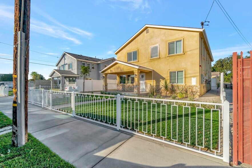 Primary Photo Of 1109 N Mulberry Ave, Compton Apartments For Sale