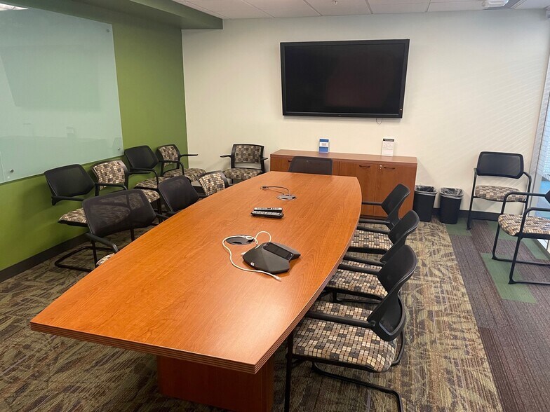 More Photos Of 8333 Bryan Dairy Rd, Largo Office For Sale