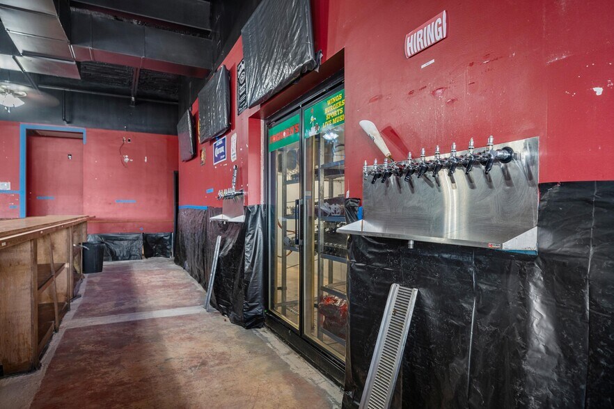 More Photos Of 2221 W Walnut St, Rogers Restaurant For Sale