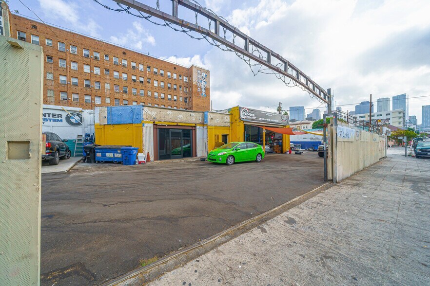 More Photos Of 1629 W 8th St, Los Angeles Auto Repair For Sale