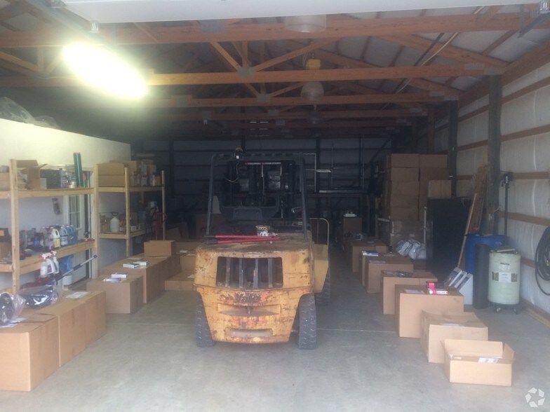 More Photos Of 2340 23rd St, Nitro Research And Development For Lease