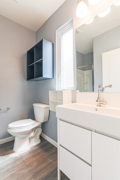 More Photos Of 1259 W 36th Pl, Los Angeles Apartments For Sale