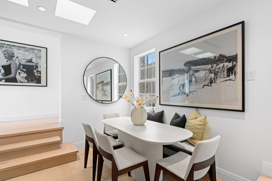 More Photos Of 255 Royal Poinciana Way, Palm Beach Storefront Retail Residential For Sale