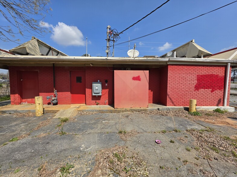 More Photos Of 4001 Glenwood Rd, Decatur Fast Food For Sale