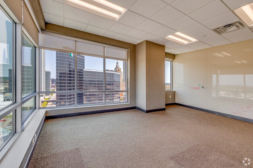 Photo of 15th Floor Ste 