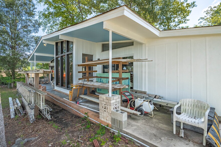 More Photos Of 128 Latonea Dr, Columbia Office Residential For Sale