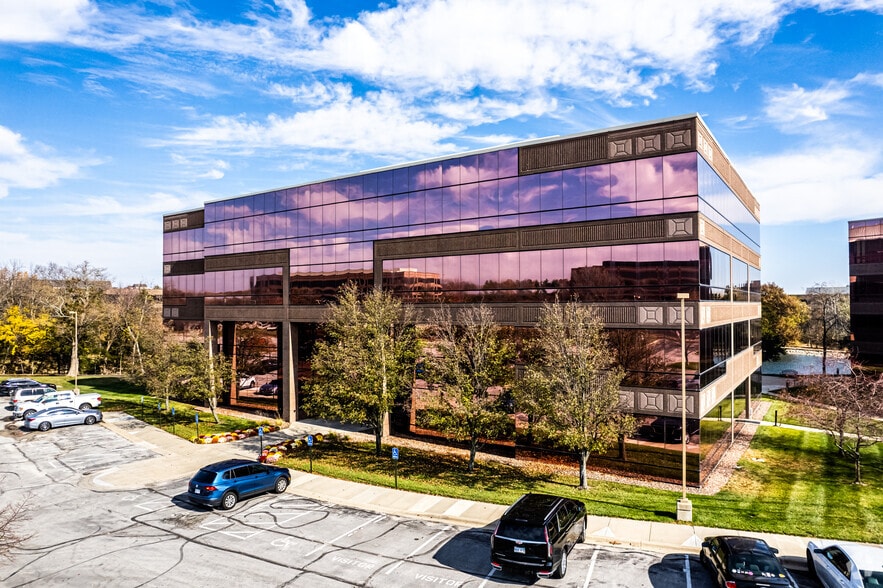 More Photos Of 12980 Metcalf Ave, Overland Park Unknown For Lease