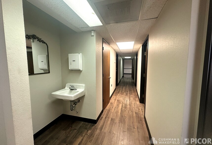 More Photos Of 6628 E Carondelet Dr, Tucson Medical For Sale