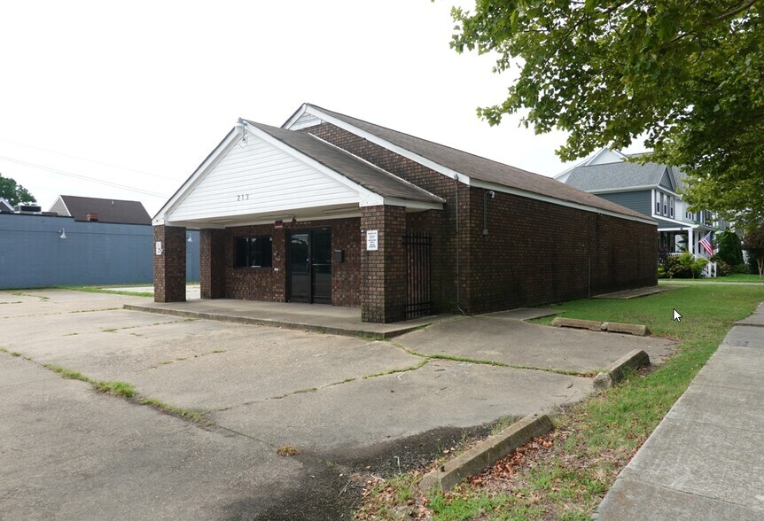More Photos Of 213 Buckroe Ave, Hampton Convenience Store For Sale