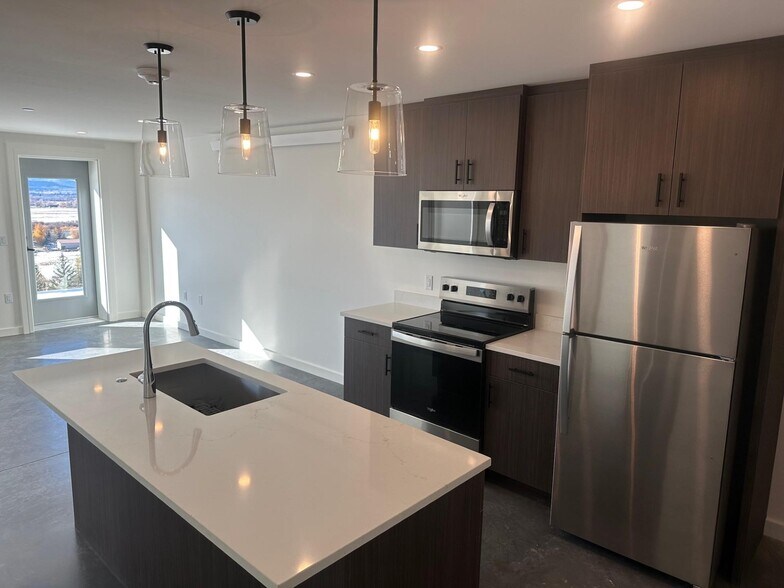 More Photos Of 3555 Park Dr, Jackson Service For Lease