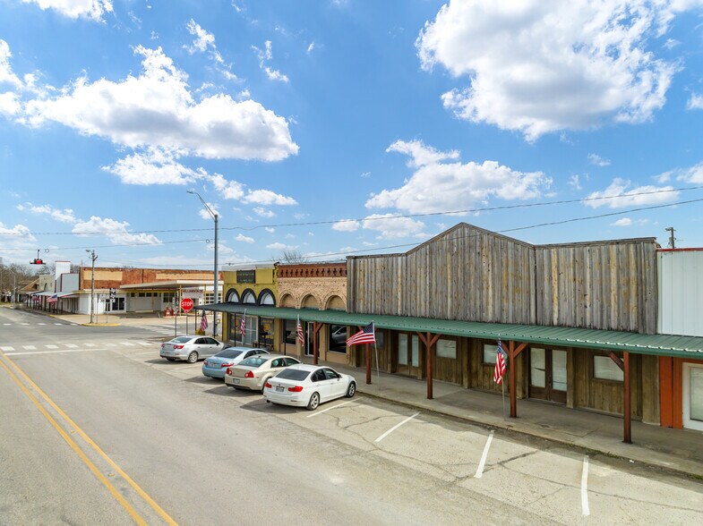 More Photos Of 103 W Main St, Itasca Storefront Retail Office For Sale