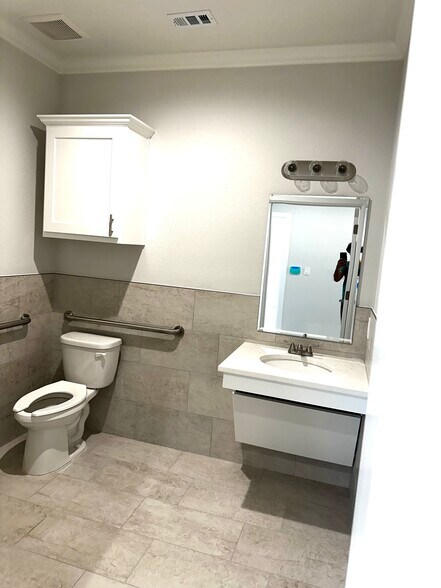 More Photos Of 7912 Preston Road, #1001 Preston Hickory Office Park, Frisco Medical For Lease