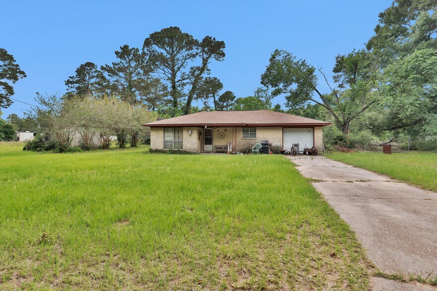 More Photos Of 15635 Highway 105 E, Conroe Land For Sale
