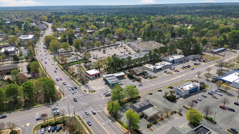 More Photos Of 113 SW Maynard Rd, Cary Freestanding For Lease