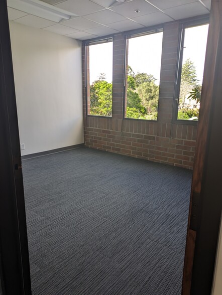 More Photos Of 133 Mission St, Santa Cruz Medical For Lease