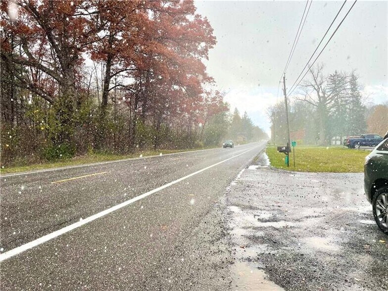 More Photos Of 2200 State Route 14, Geneva Warehouse For Lease