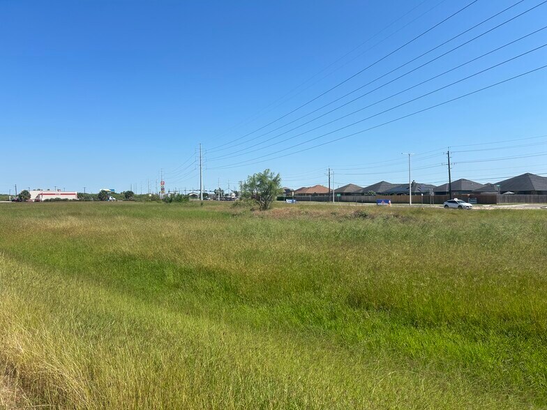 More Photos Of 3833 Rodd Field Rd, Corpus Christi Land For Sale