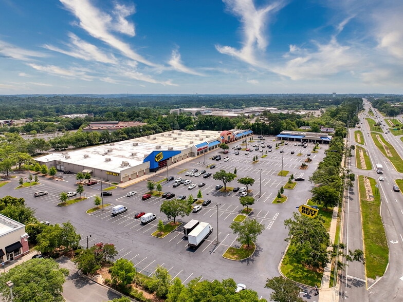 More Photos Of 1400-1498 Apalachee Pky, Tallahassee Storefront For Lease