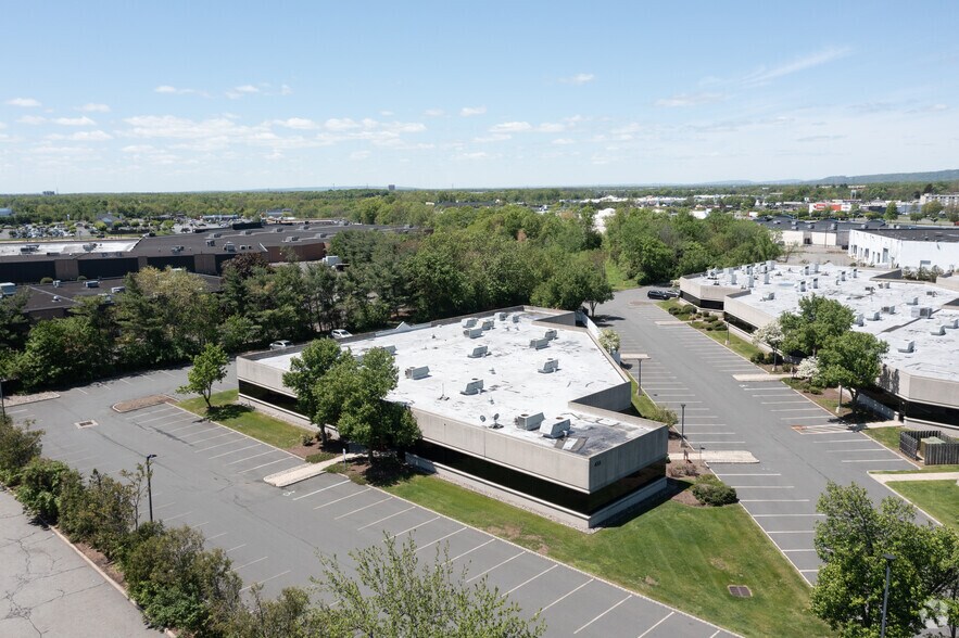 More Photos Of 4001 Hadley Rd, South Plainfield Office For Lease