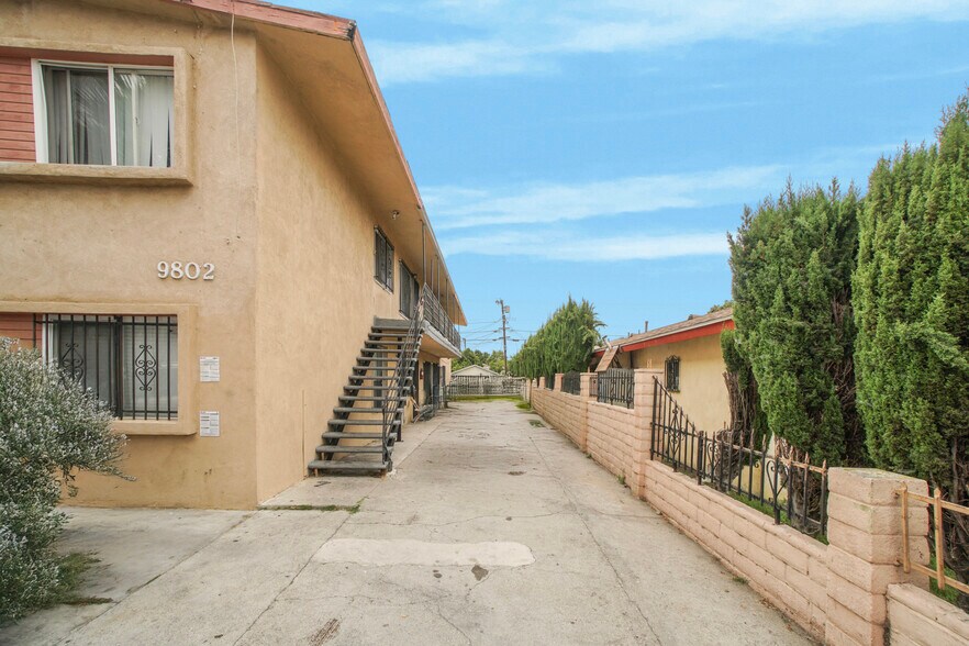 More Photos Of 9802 Graham Ave, Los Angeles Apartments For Sale