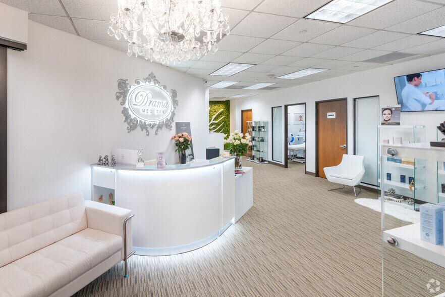 More Photos Of 9130 S Dadeland Blvd, Miami Unknown For Lease