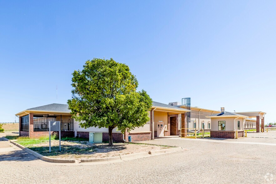More Photos Of 6104 Avenue Q South Dr, Lubbock Medical For Sale
