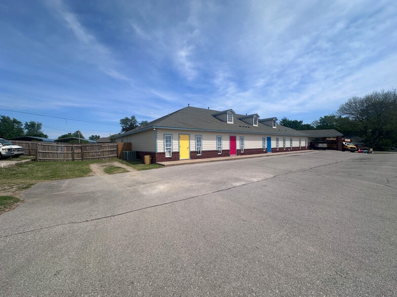 More Photos Of 710 W Broadway St, Collinsville Daycare Center For Sale