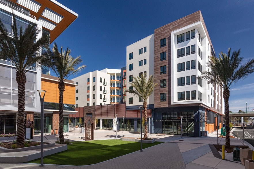 More Photos Of 126 N Rollins Rd, Millbrae Apartments For Lease