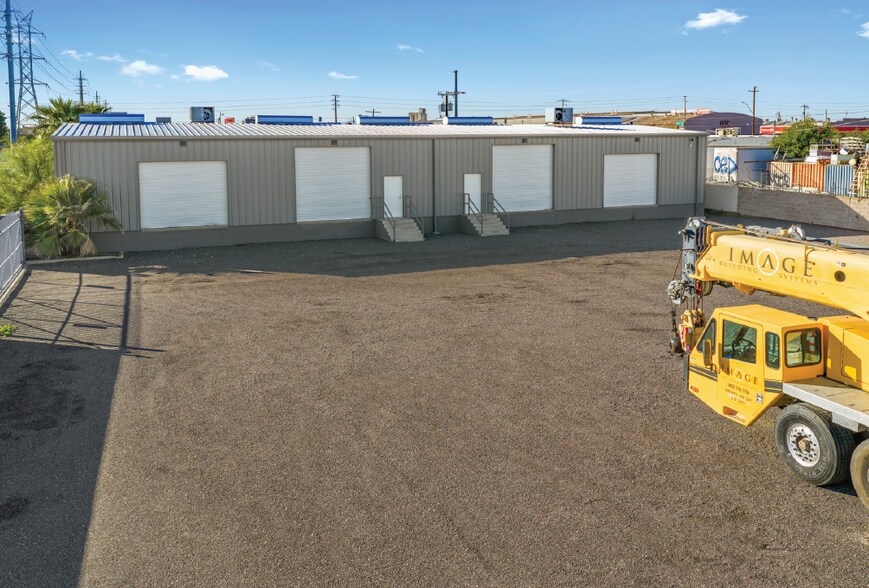 More Photos Of 1840-1860 W Sherman St, Phoenix Distribution For Sale